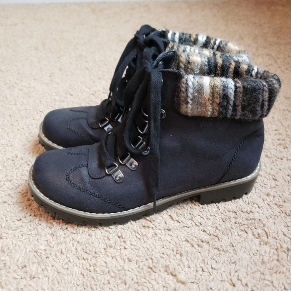 CLIFFS Laced Boots - Picture 4 of 11